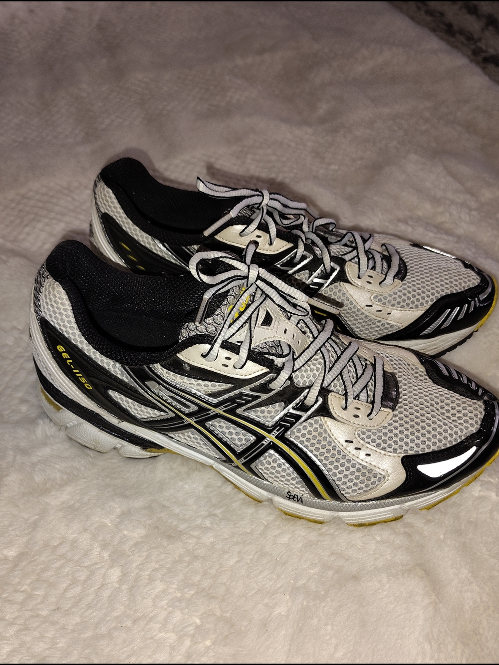 ASICS Gel-Contend Men's Running Shoes in White & Black with Yellow Accents
